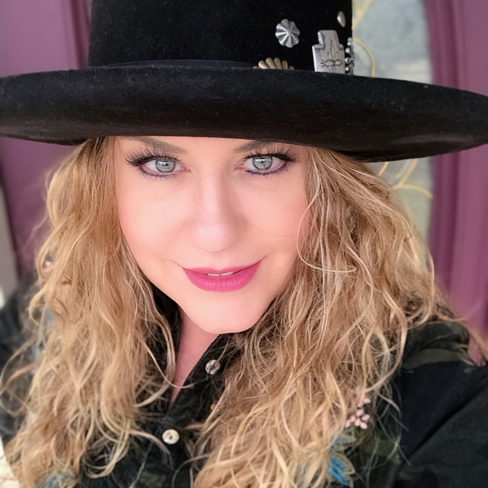 Meet your Posher, Cheryl